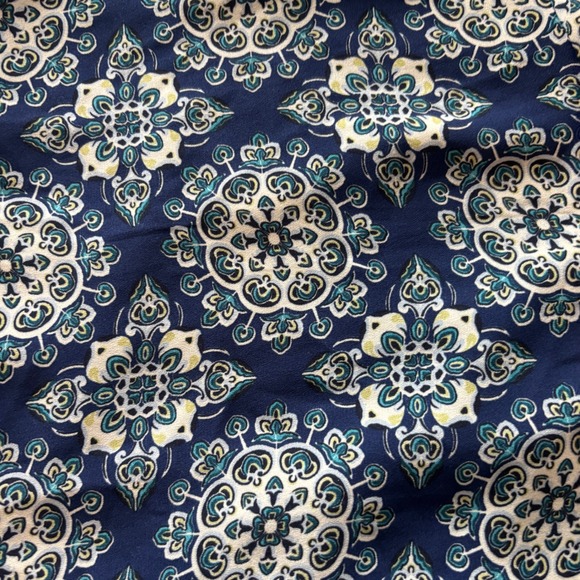 Womens Boho Hippie Artsy Blue Medallion Print V-Neck Tie Front Blouse Top  2X - Picture 4 of 11